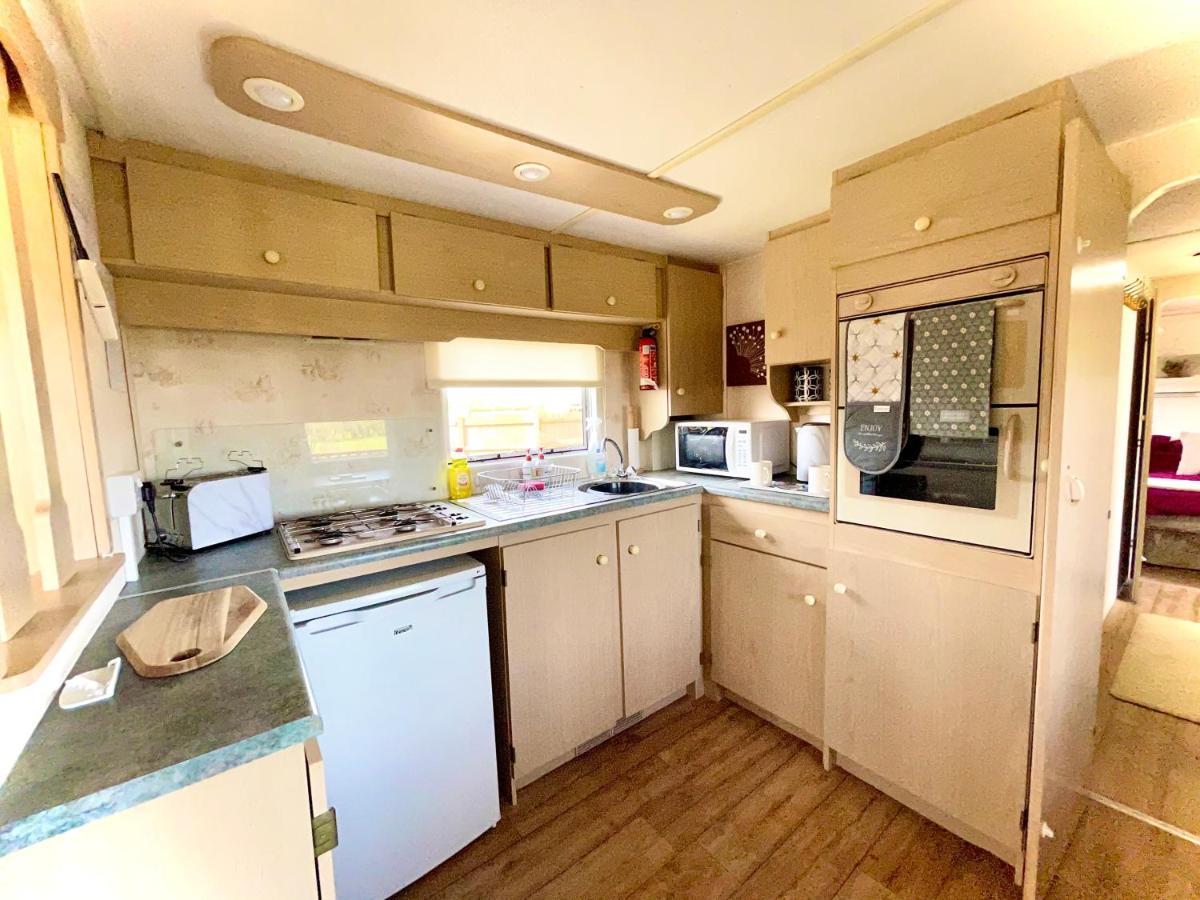 Poplar Lodge Log Caravan Kirkby on Bain Εξωτερικό φωτογραφία